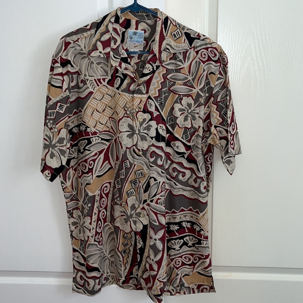 Island  traditions of Hawaii. Mens short sleeve shirt. L. Beige,black maroon., - Picture 5 of 6